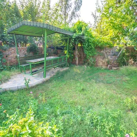 Vilă New Age Ecrin Korunakll Havuz